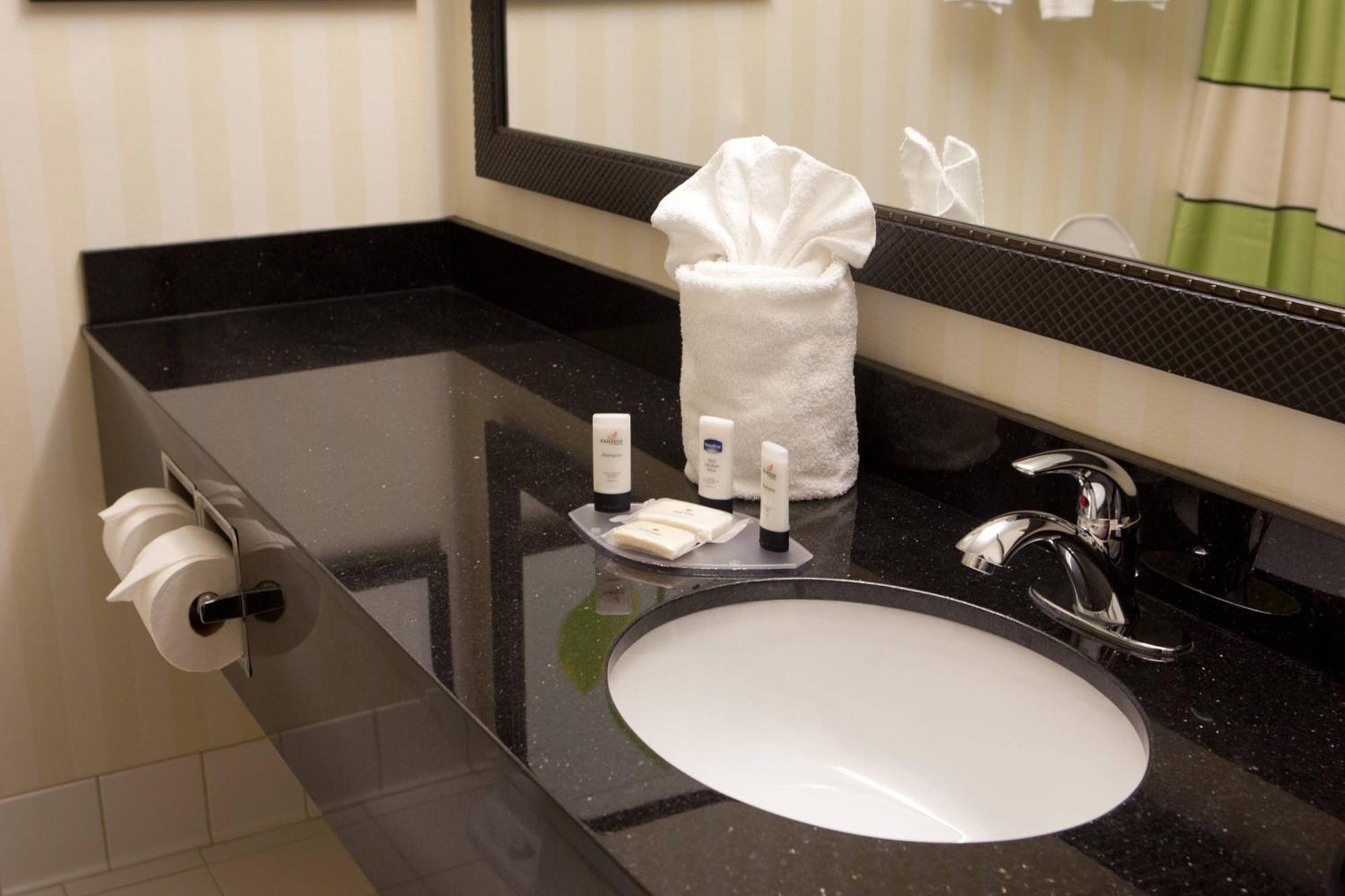 Hotel Fairfield & By Marriott East Galleria Memphis