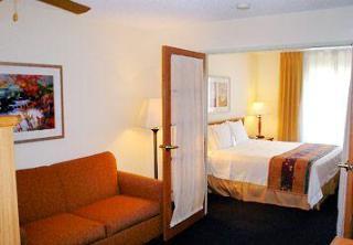 Hotel Fairfield & By Marriott East Galleria Memphis