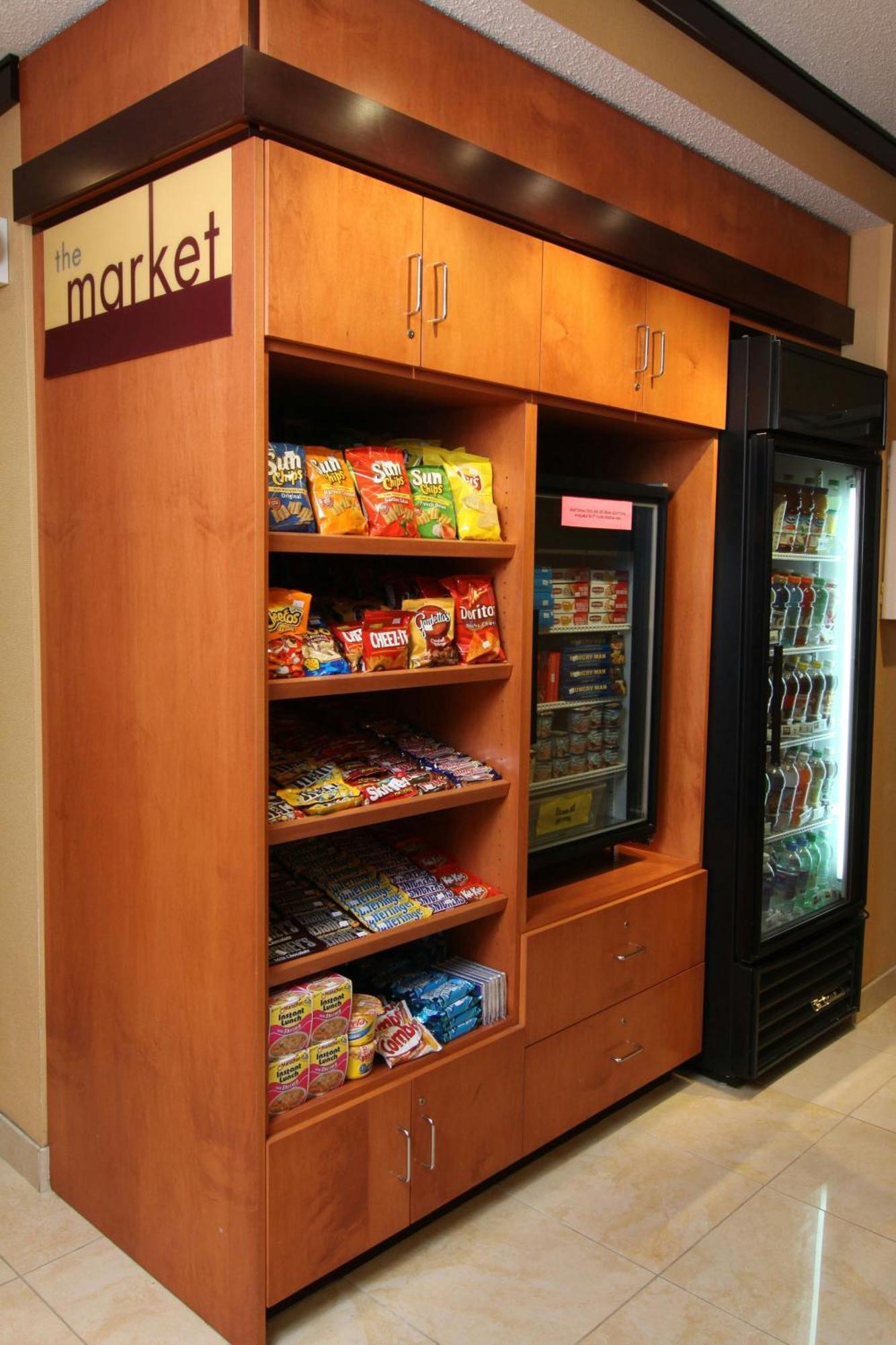 Fairfield & By Marriott East Galleria Hotel 3*